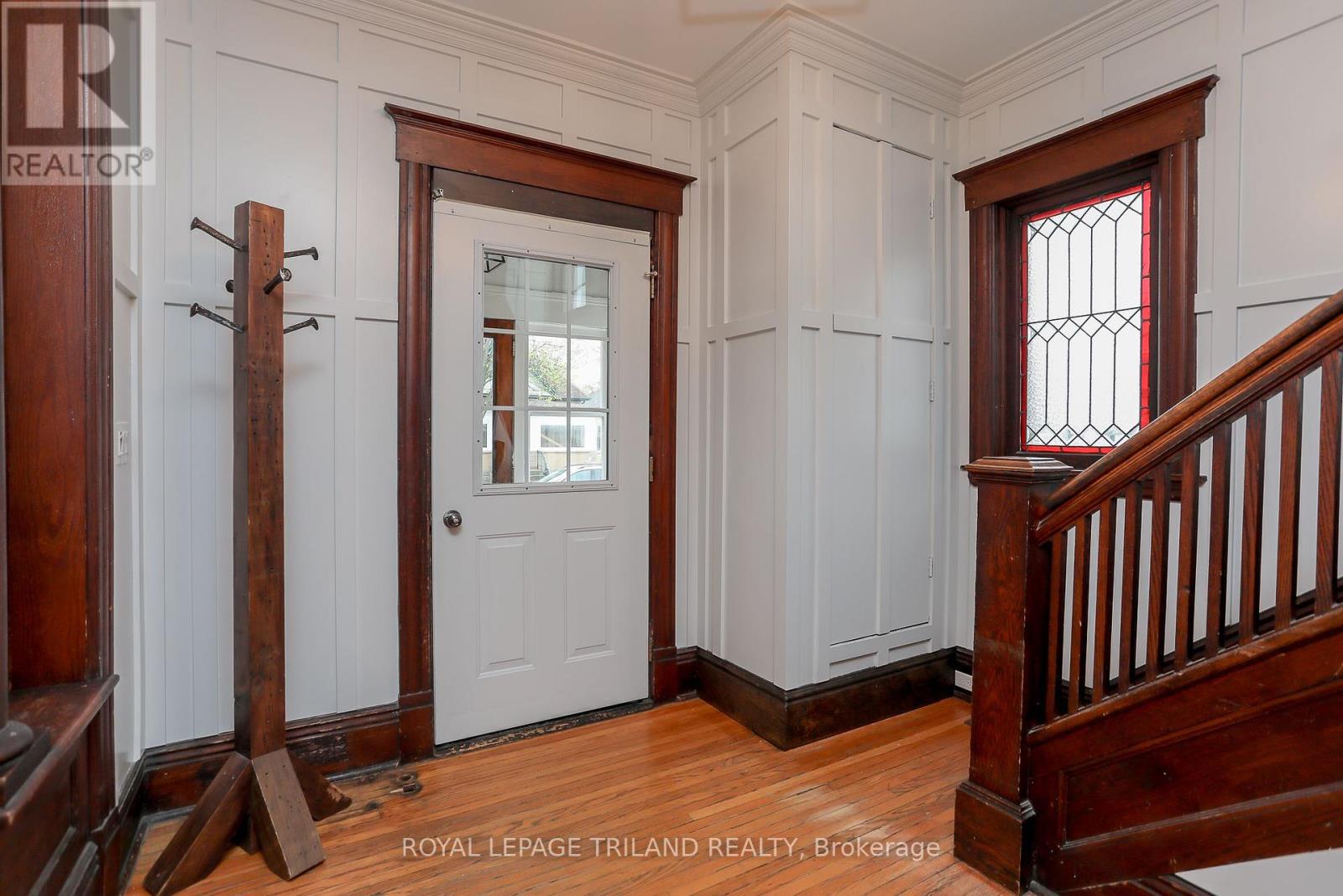 16 Maple Street, St. Thomas, Ontario  N5R 1Y9 - Photo 6 - X12125285
