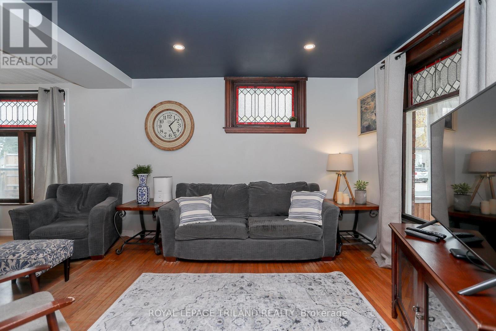 16 Maple Street, St. Thomas, Ontario  N5R 1Y9 - Photo 8 - X12125285