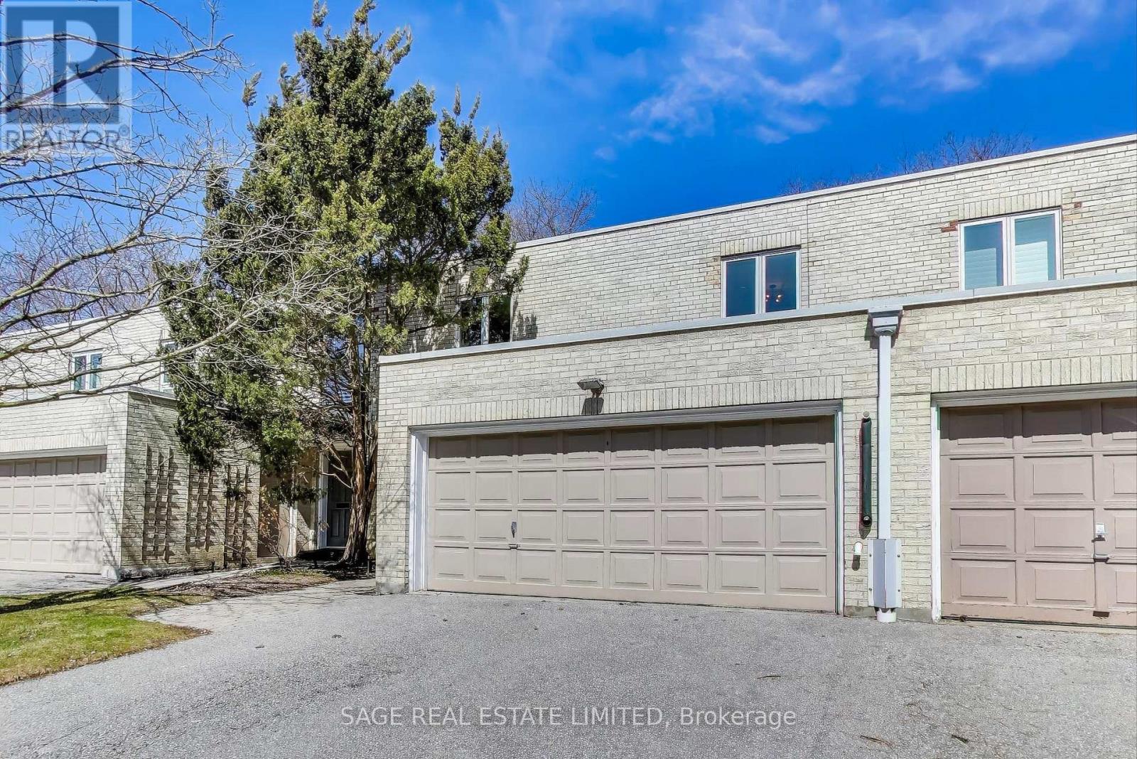 26 Crimson Millway, Toronto, Ontario  M2L 1T6 - Photo 1 - C12117399
