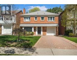 305 BESSBOROUGH DRIVE, Toronto, Ontario
