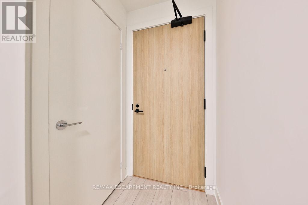 325 - 15 Mercer Street, Toronto, Ontario  M5V 1H2 - Photo 8 - C12125063