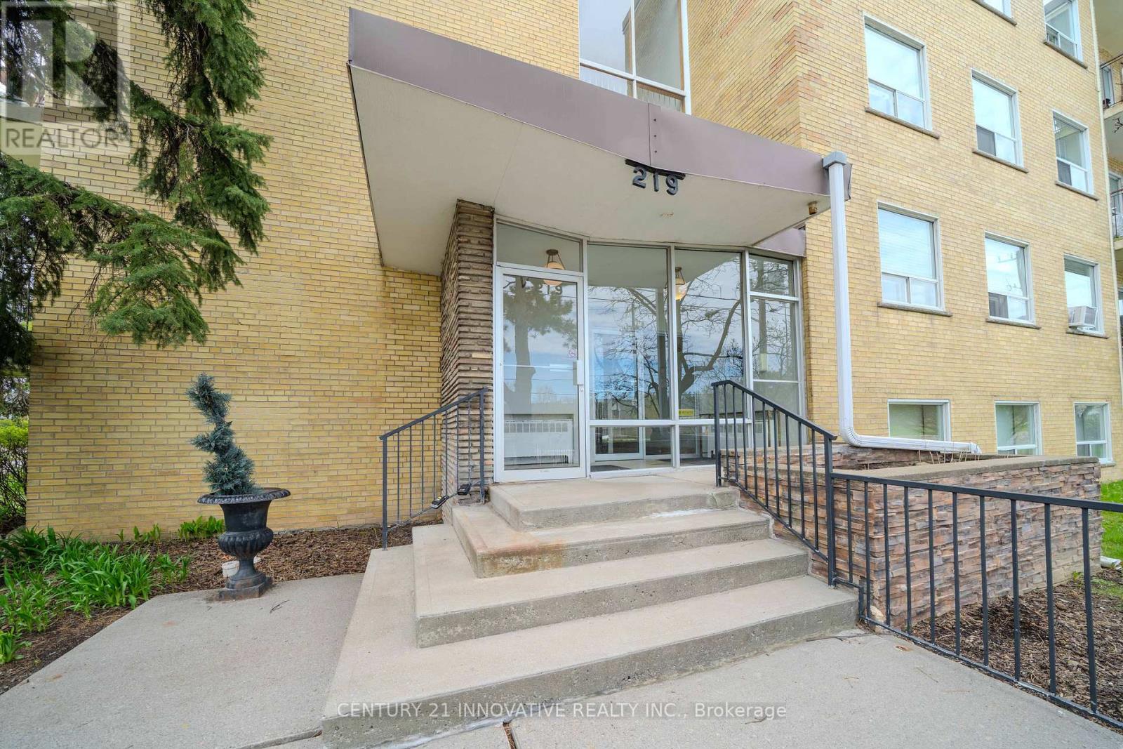 101 - 219 Wilson Avenue, Toronto (Bedford Park-Nortown), Ontario  M5M 3B2 - Photo 40 - C12125094