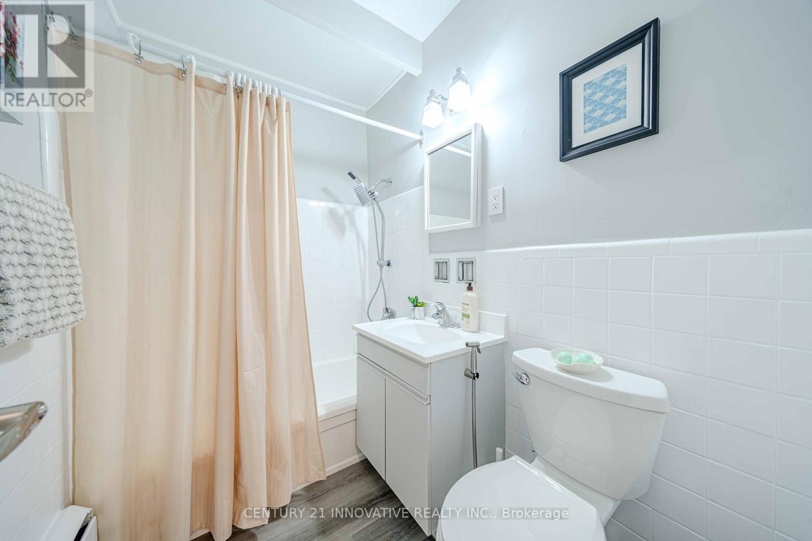 101 - 219 Wilson Avenue, Toronto, Ontario  M5M 3B2 - Photo 44 - C12125094