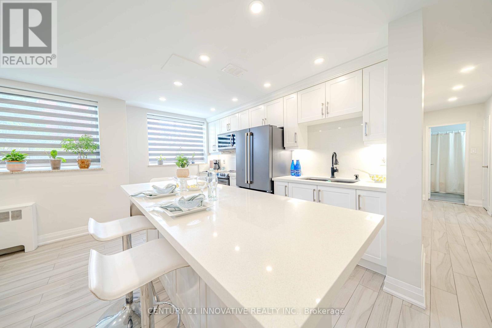 101 - 219 Wilson Avenue, Toronto (Bedford Park-Nortown), Ontario  M5M 3B2 - Photo 9 - C12125094