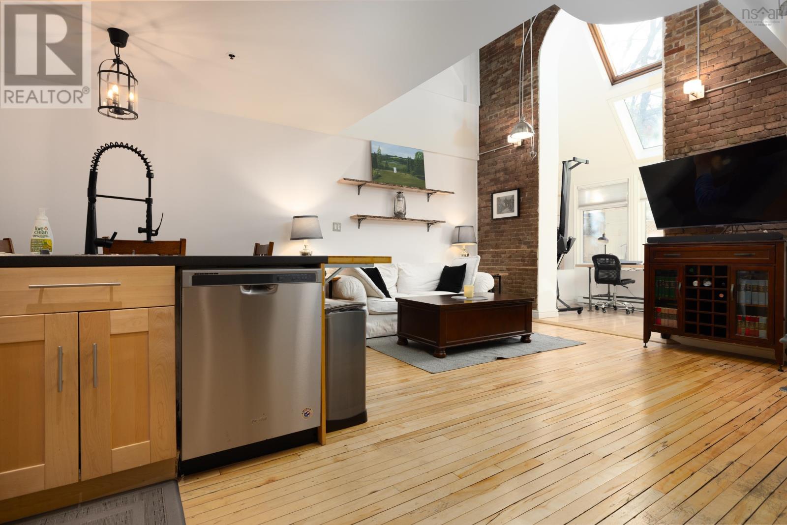 Property at 3 2128 Brunswick Street image 3