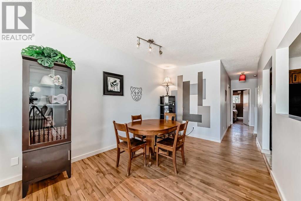 8121 36 Avenue Nw, Calgary, Alberta  T3B 1W1 - Photo 4 - A2217350