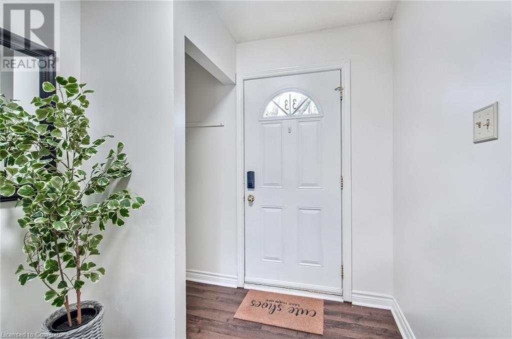 Property at 985 LIMERIDGE Road E Unit# 33 image 4