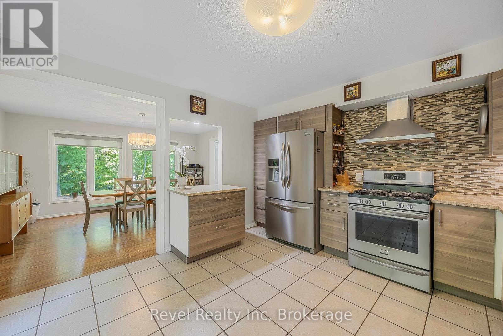 10 Musquake Court, Tiny, Ontario  L9M 1R2 - Photo 15 - S12125170