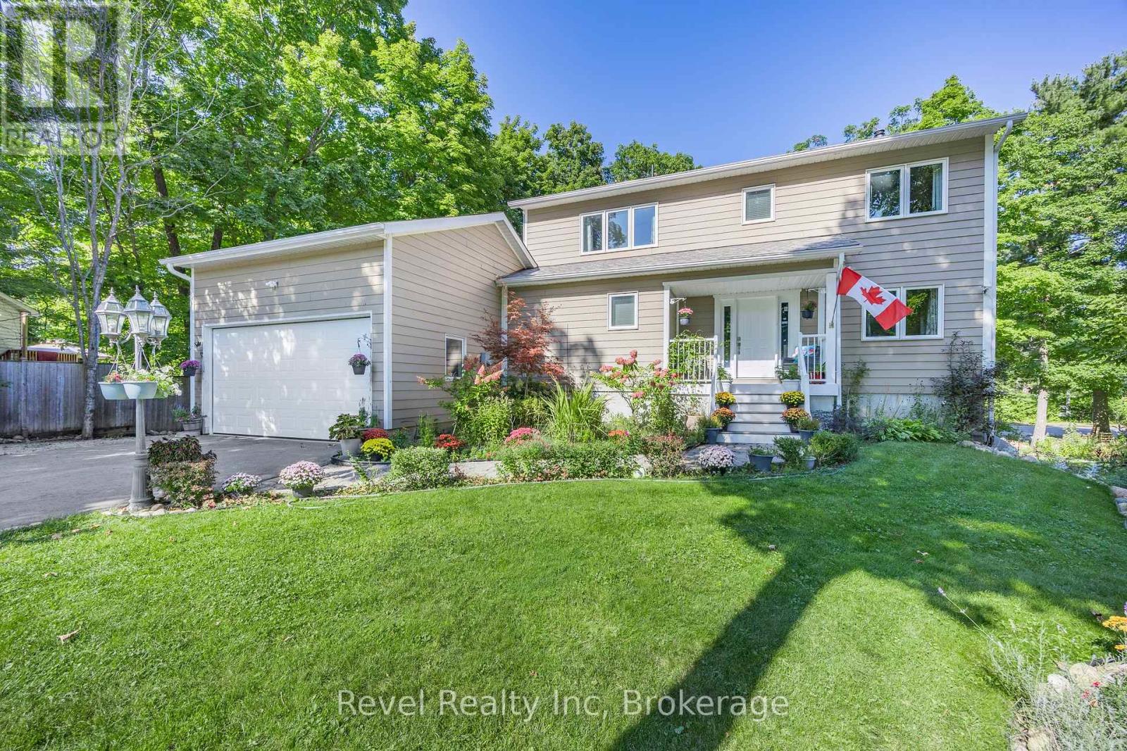 Property at 10 MUSQUAKE COURT image 2