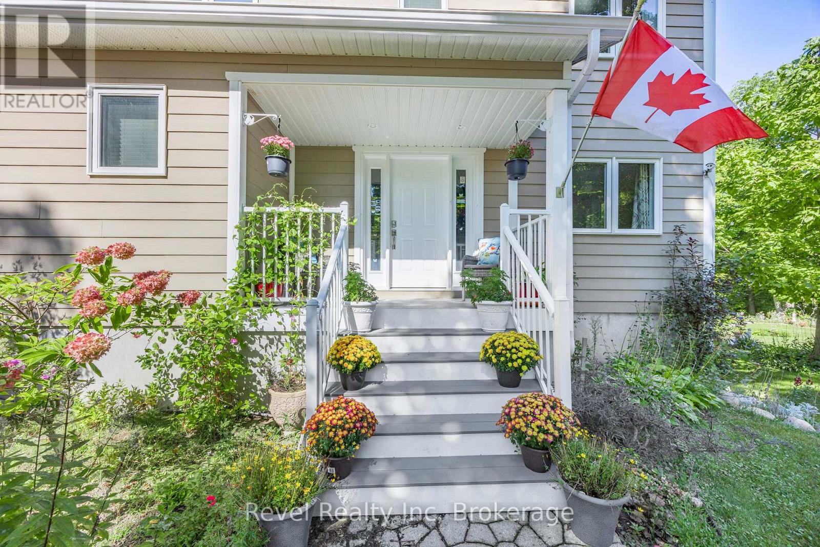 Property at 10 MUSQUAKE COURT image 3
