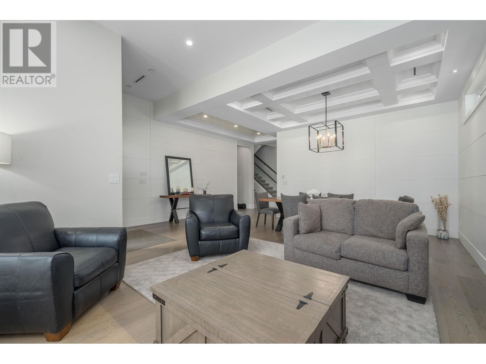 656 Linton Street, Coquitlam, British Columbia  V3J 6J9 - Photo 11 - R2996531