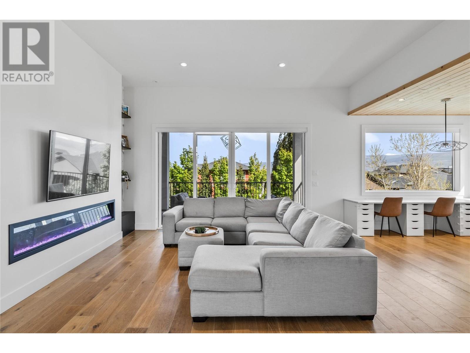 Property at 3374 Vineyard View Drive image 1