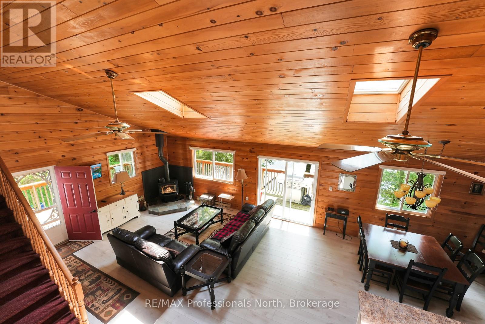1847 Chandler Drive, Dysart Et Al, Ontario  K0M 1S0 - Photo 18 - X12125181