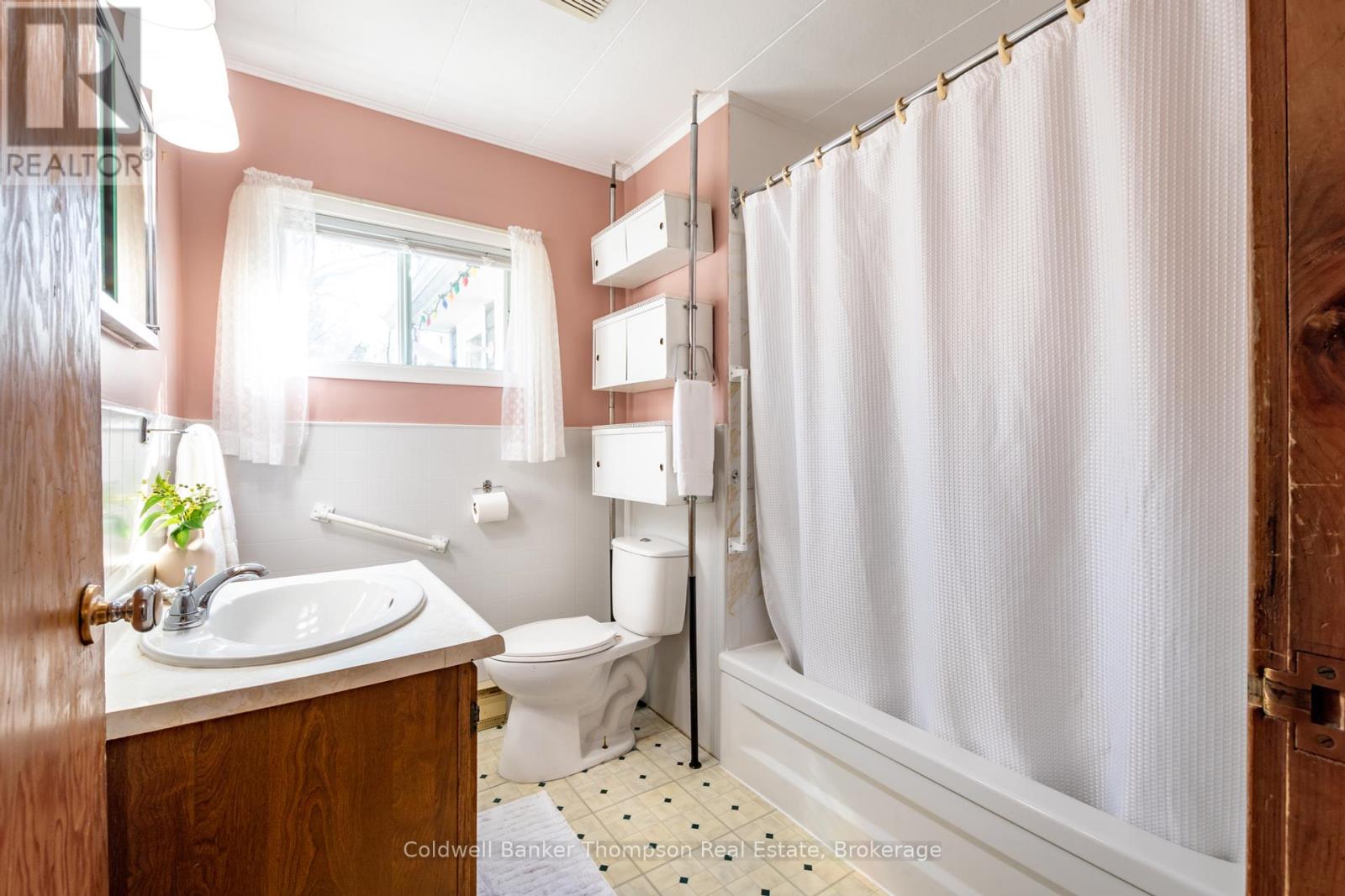 66 Hanes Road, Huntsville, Ontario  P1H 1M3 - Photo 16 - X12125254