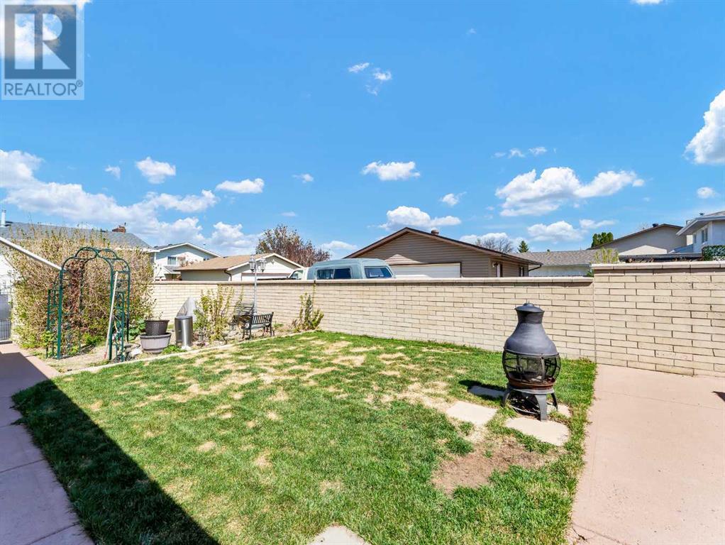 20 East Glen Court Se, Medicine Hat, Alberta  T1B 2Z6 - Photo 42 - A2215799