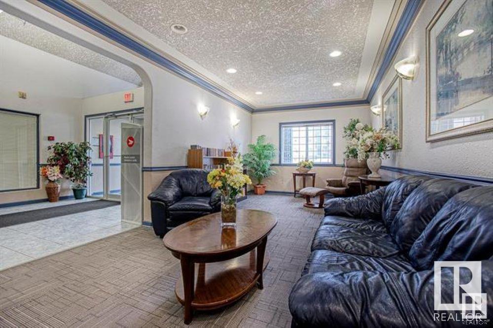 Property at #123 16303 95 ST NW image 3