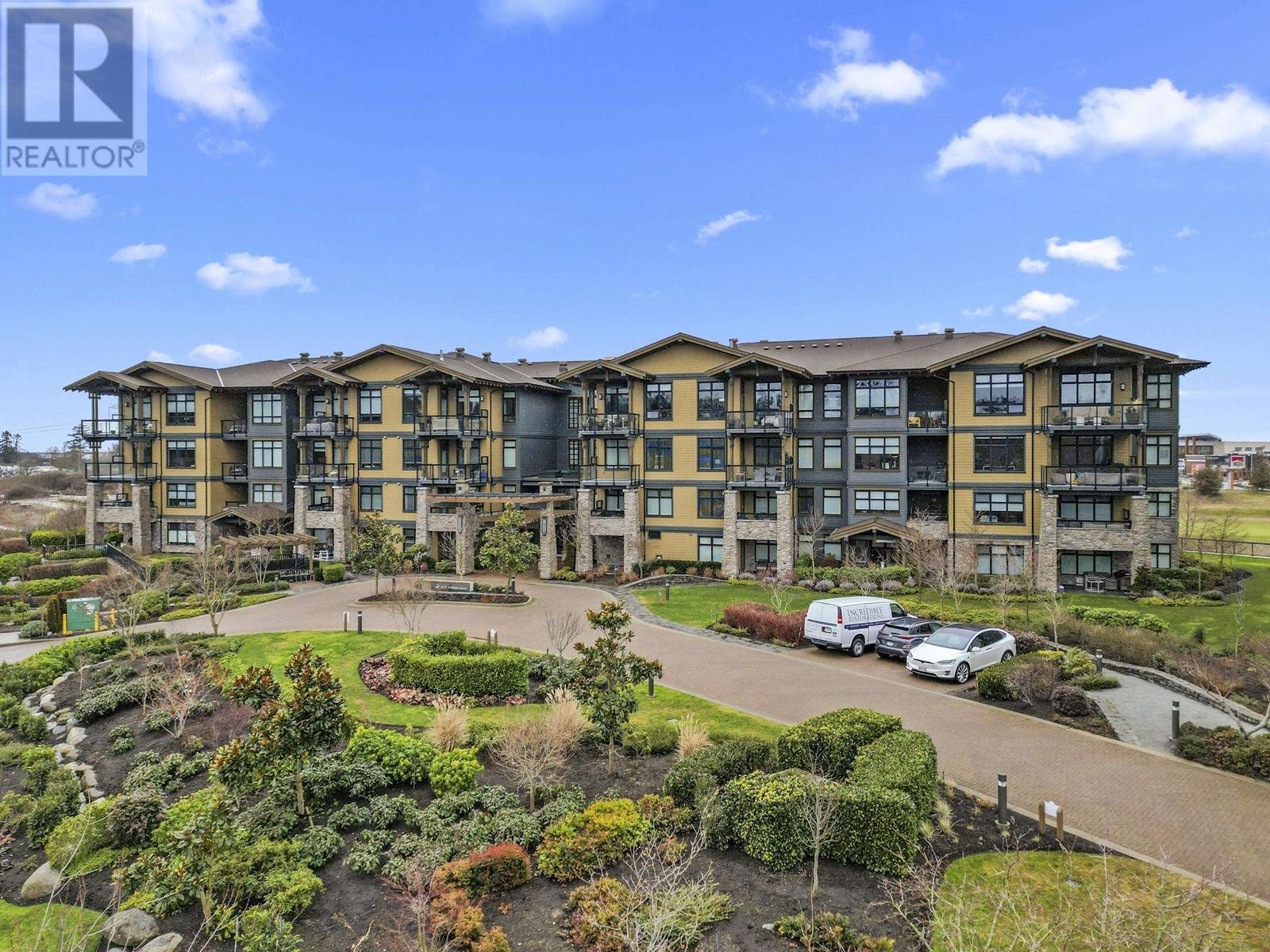 105 4977 Springs Boulevard, Tsawwassen, British Columbia  V4M 0C1 - Photo 1 - R2984706