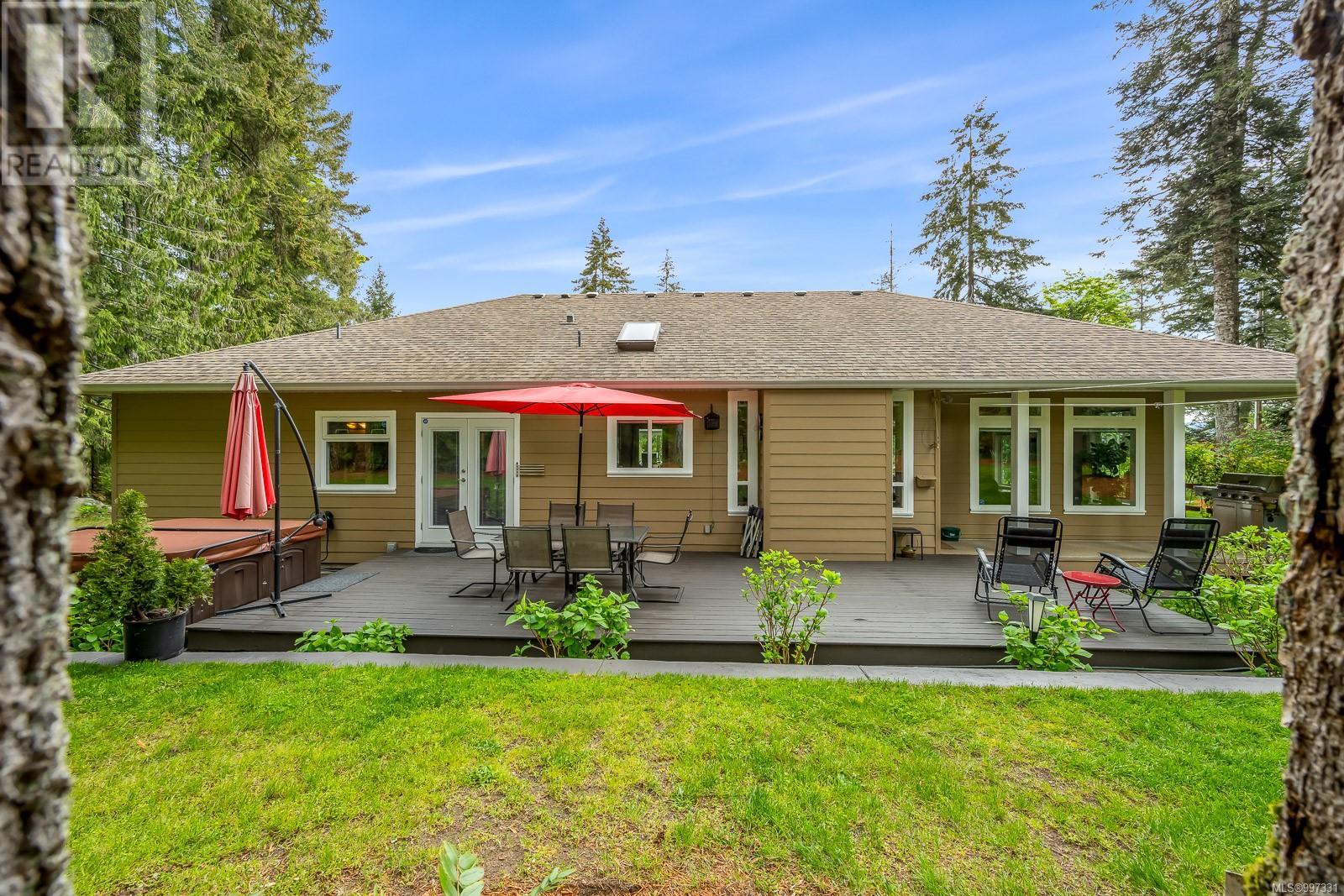 6503 Walker Frontage Rd, Fanny Bay, British Columbia  V0R 1W0 - Photo 8 - 997331
