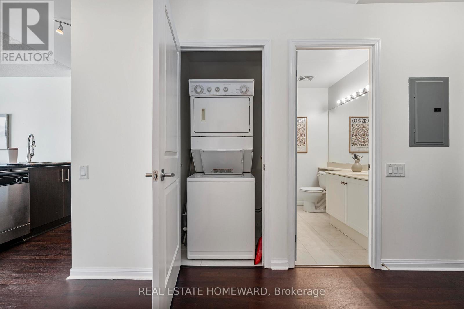 2107 - 15 Windermere Avenue, Toronto, Ontario  M6S 5A2 - Photo 25 - W12125108