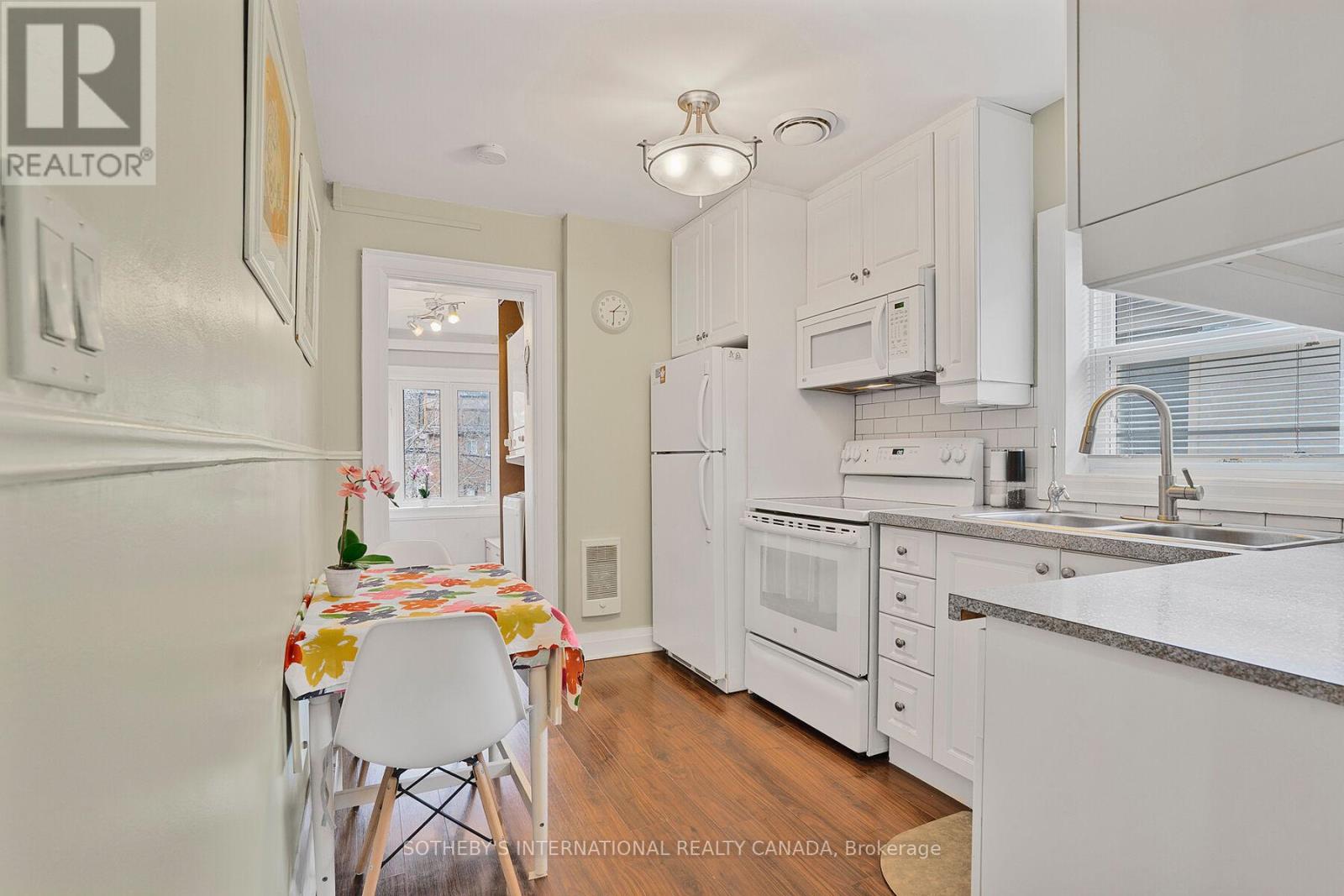 12 Belsize Drive, Toronto, Ontario  M4S 1L4 - Photo 30 - C12125183