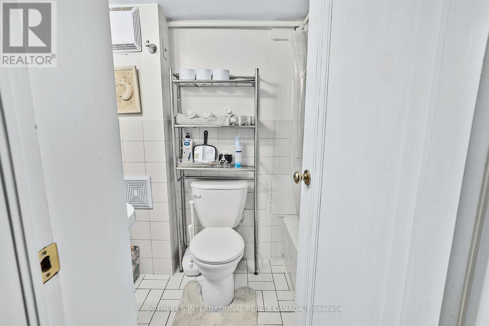 12 Belsize Drive, Toronto, Ontario  M4S 1L4 - Photo 43 - C12125183