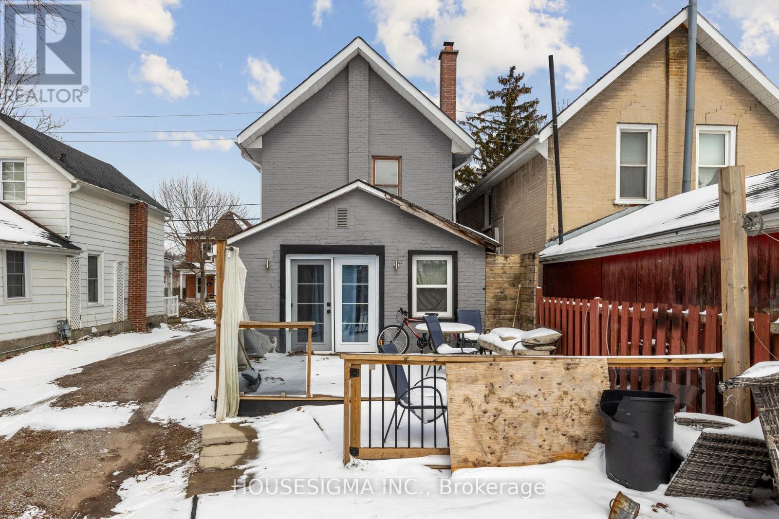 635 Brown Street, Peterborough, Ontario  K9J 4K6 - Photo 24 - X12125031