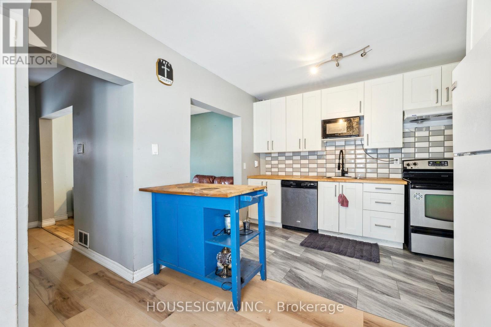 635 Brown Street, Peterborough, Ontario  K9J 4K6 - Photo 8 - X12125031