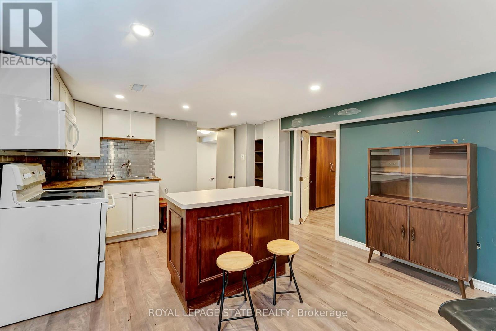 96 Gray Road, Hamilton, Ontario  L8G 3V1 - Photo 28 - X12125034