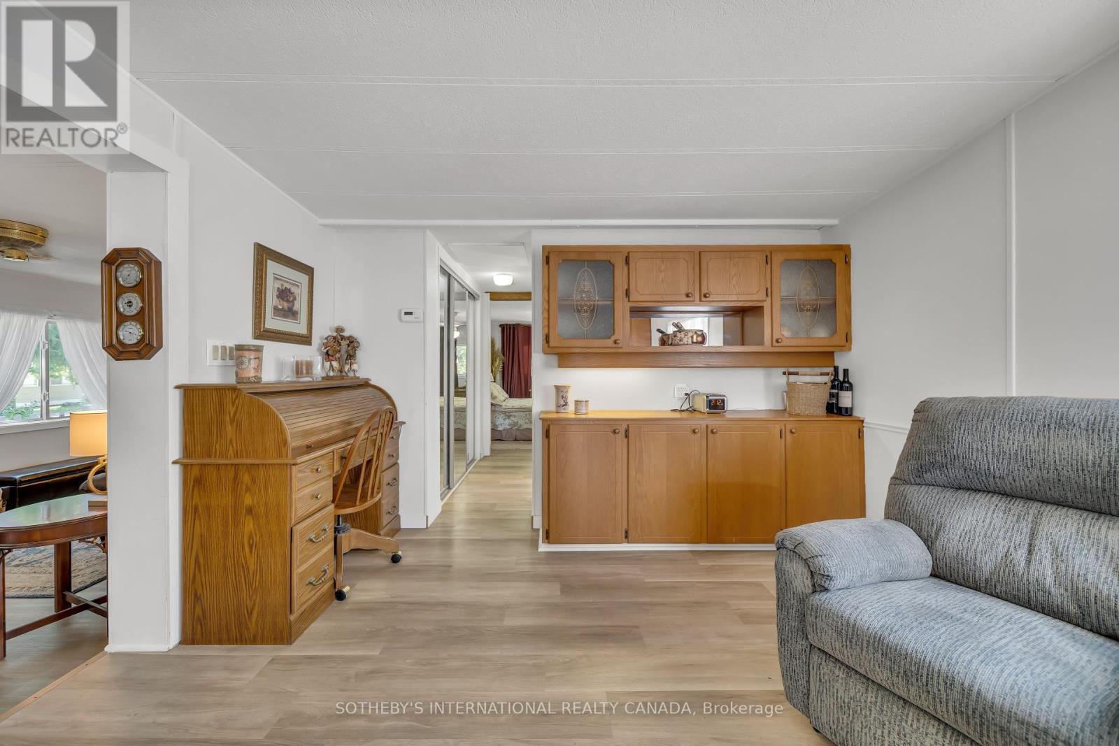 21 - 580 Beaver Creek Road, Waterloo, Ontario  N2J 3Z4 - Photo 11 - X12125065