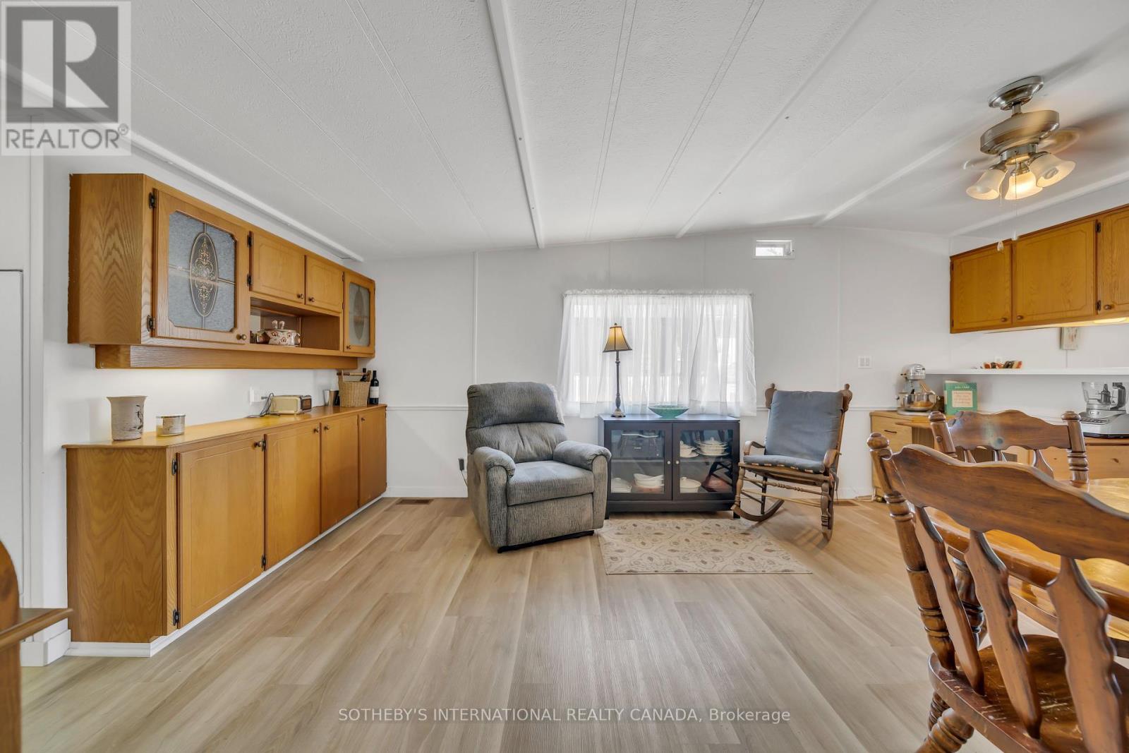 21 - 580 Beaver Creek Road, Waterloo, Ontario  N2J 3Z4 - Photo 9 - X12125065