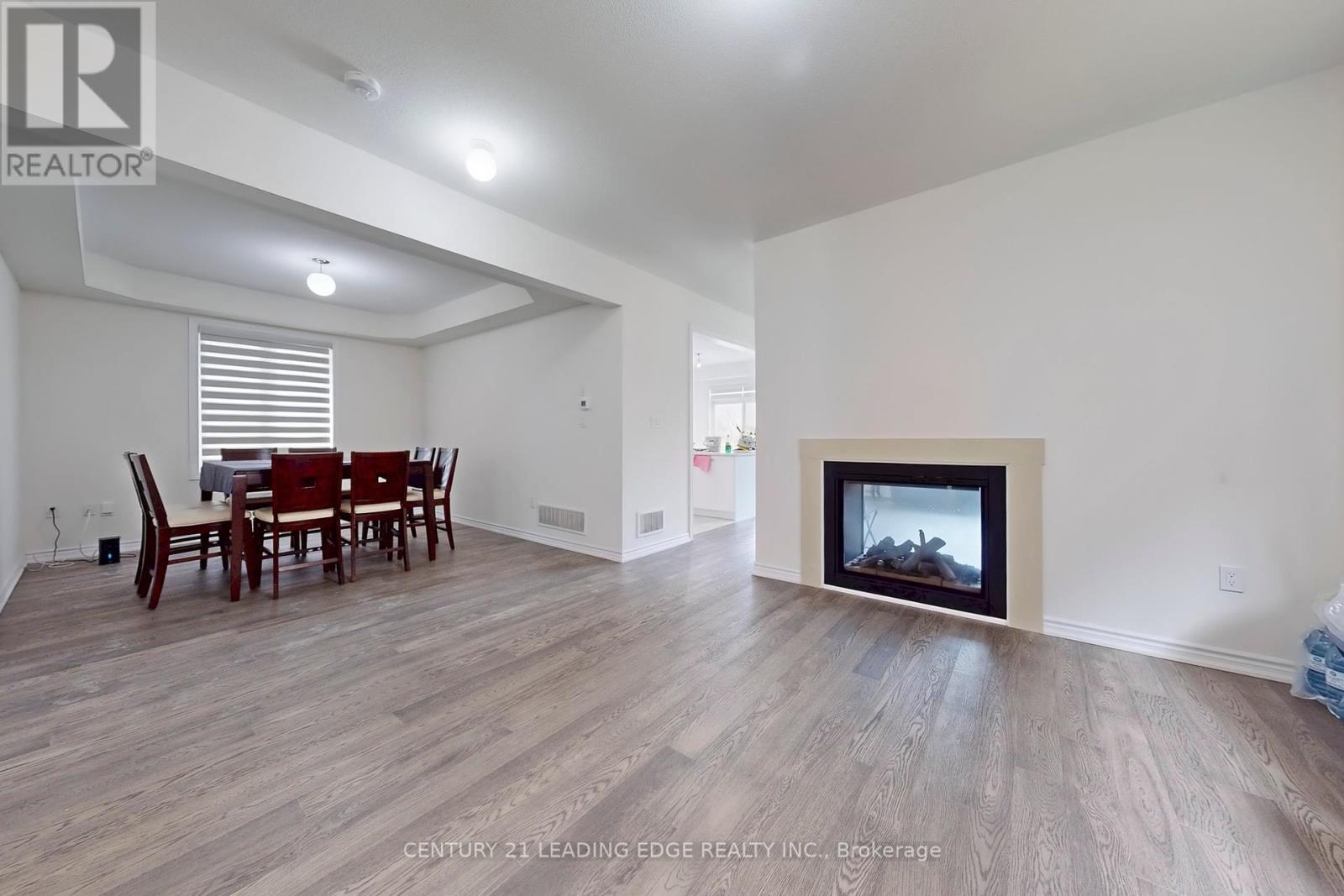 630 Lemay Grove, Peterborough North, Ontario  K9K 0G9 - Photo 6 - X12125084