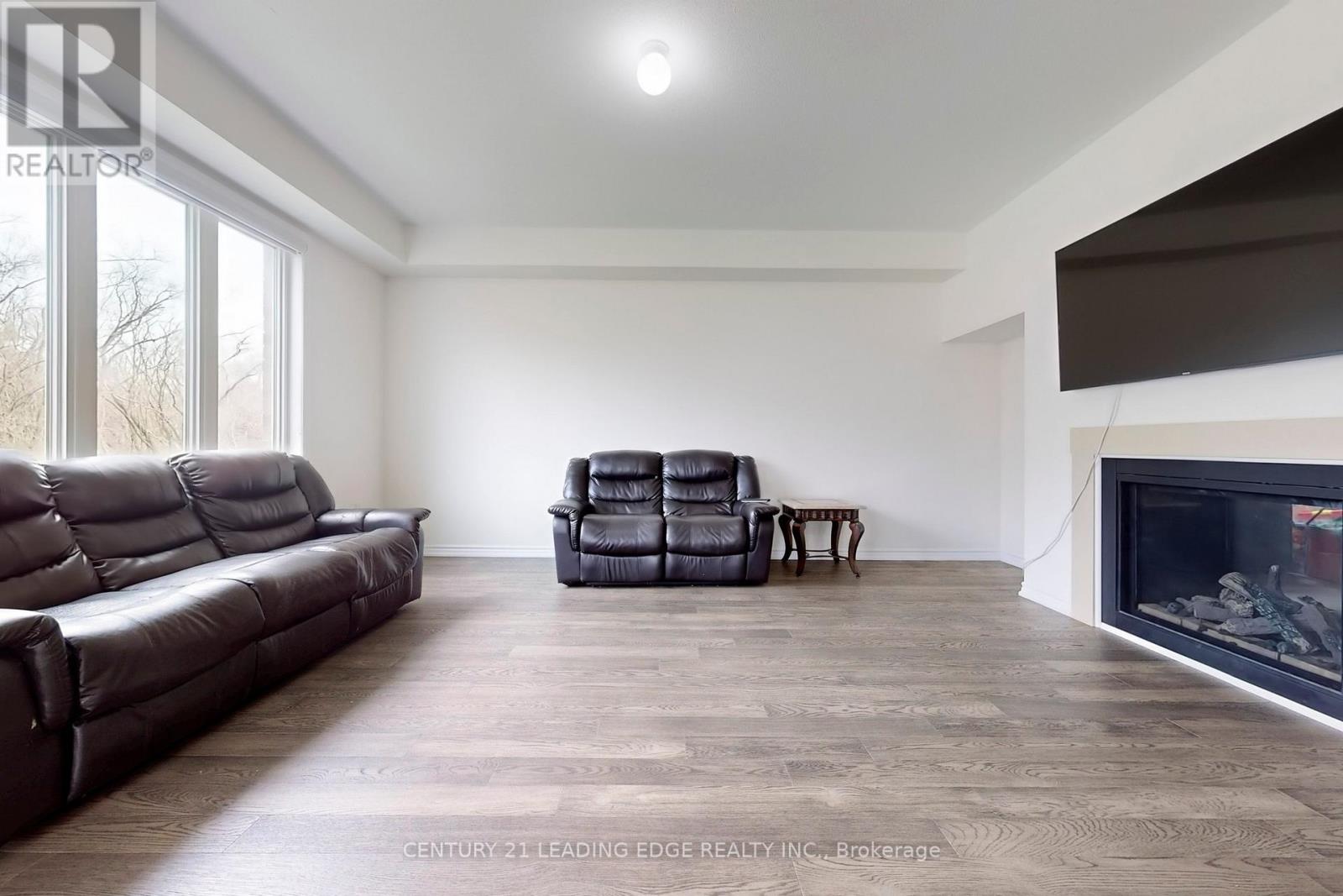 630 Lemay Grove, Peterborough North, Ontario  K9K 0G9 - Photo 7 - X12125084