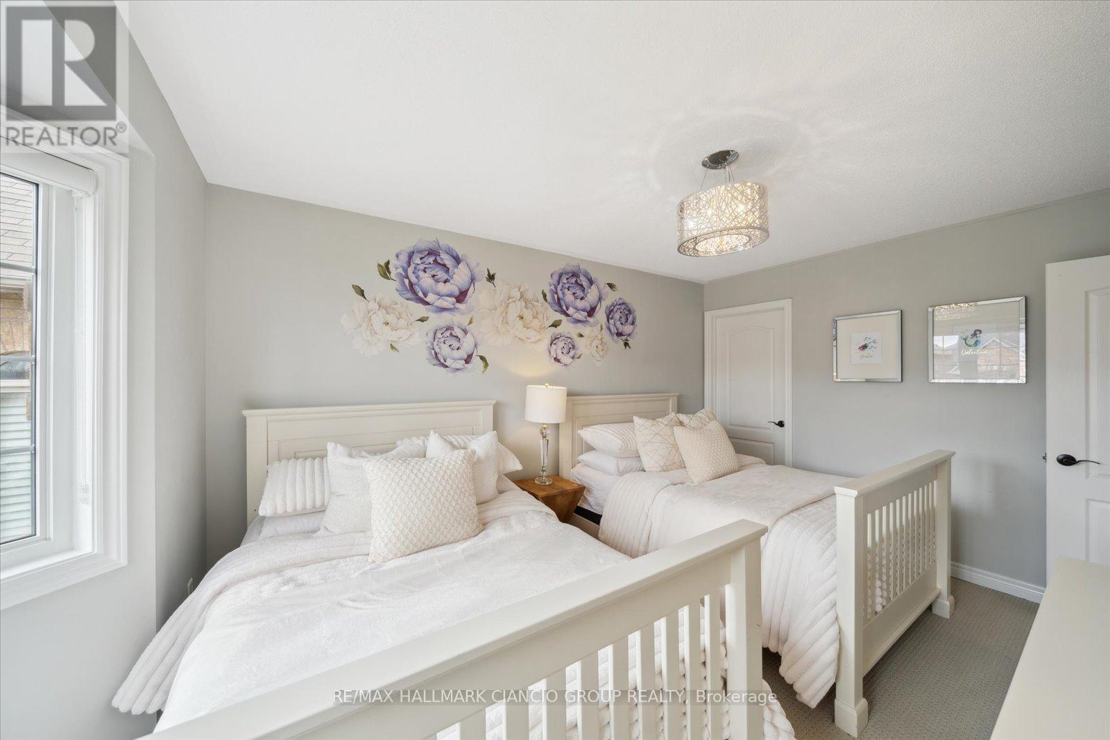 32 Maplebank Crescent, Whitchurch-Stouffville (Stouffville), Ontario  L4A 0R8 - Photo 28 - N12125218