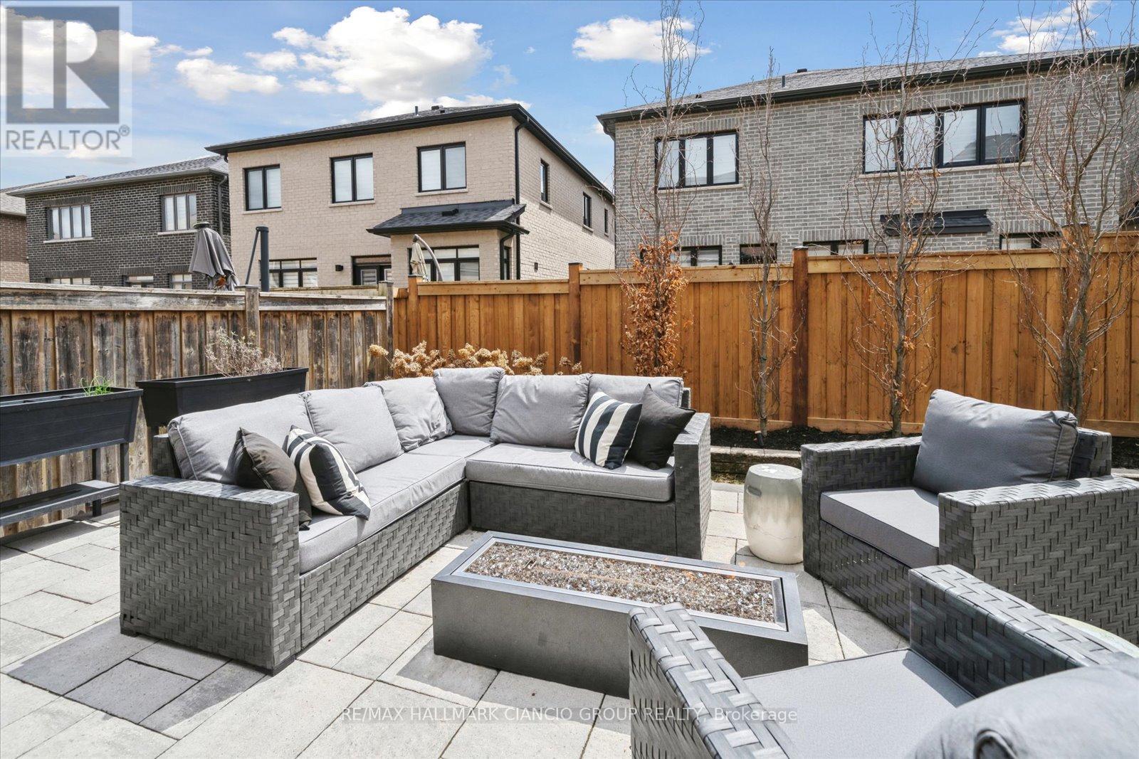 32 Maplebank Crescent, Whitchurch-Stouffville (Stouffville), Ontario  L4A 0R8 - Photo 40 - N12125218
