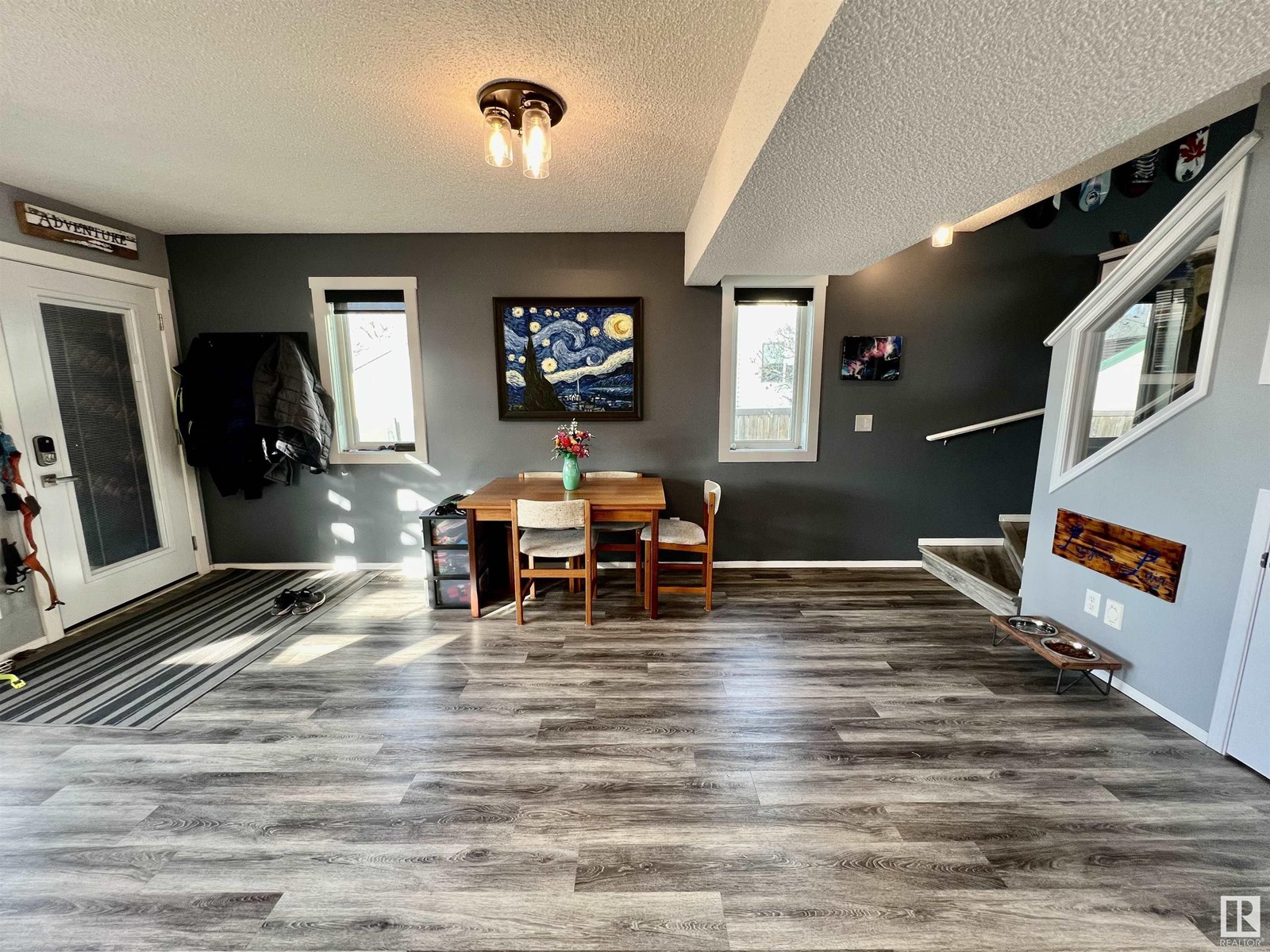 Property at 2134 37 AV NW image 1