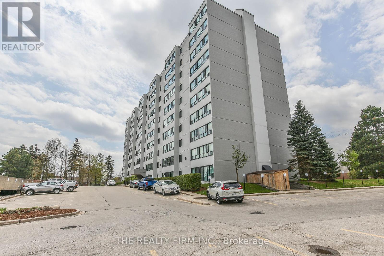 Property at 401 - 600 GRENFELL DRIVE image 1