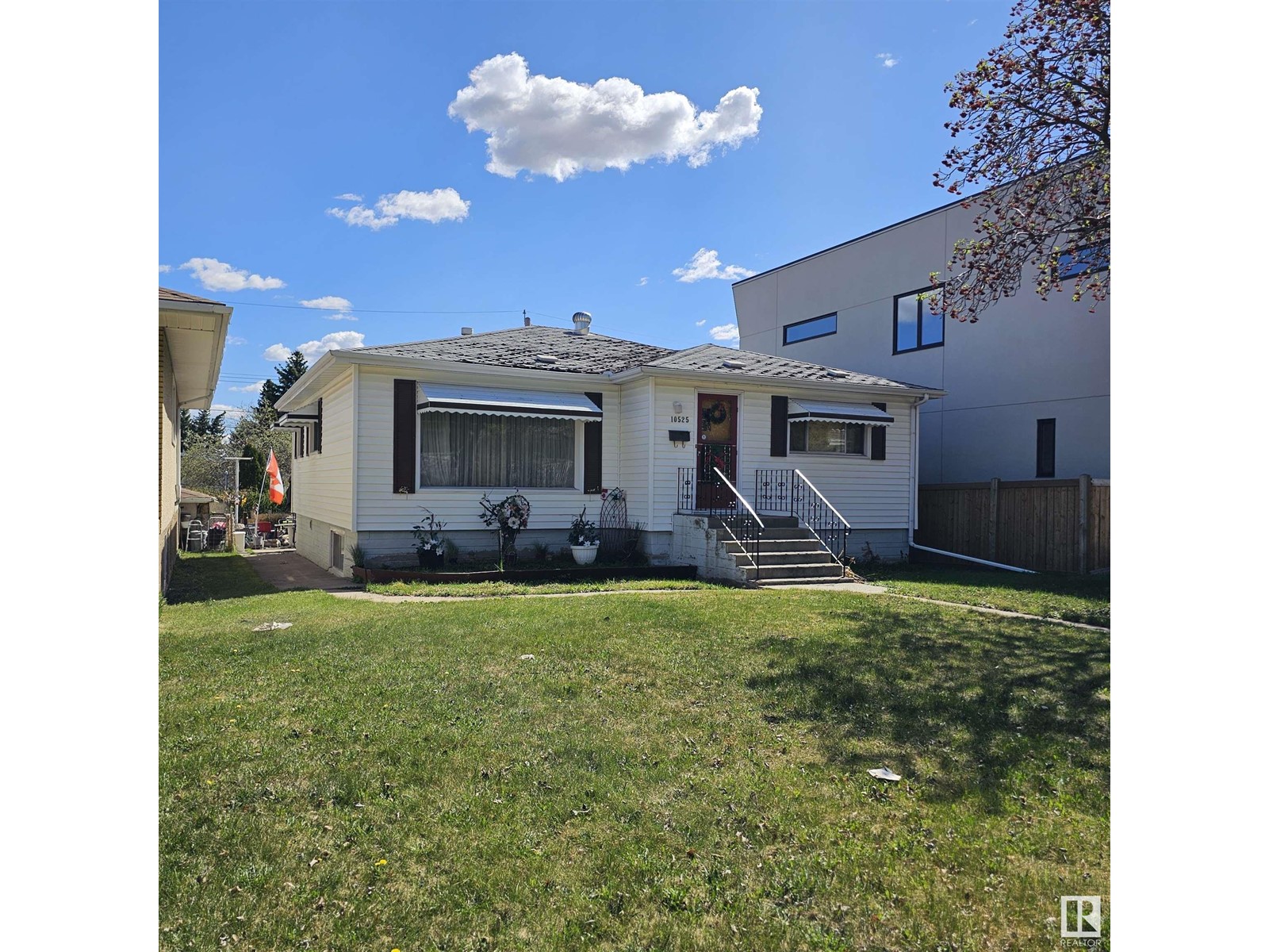 Property at 10525 75 ST NW image