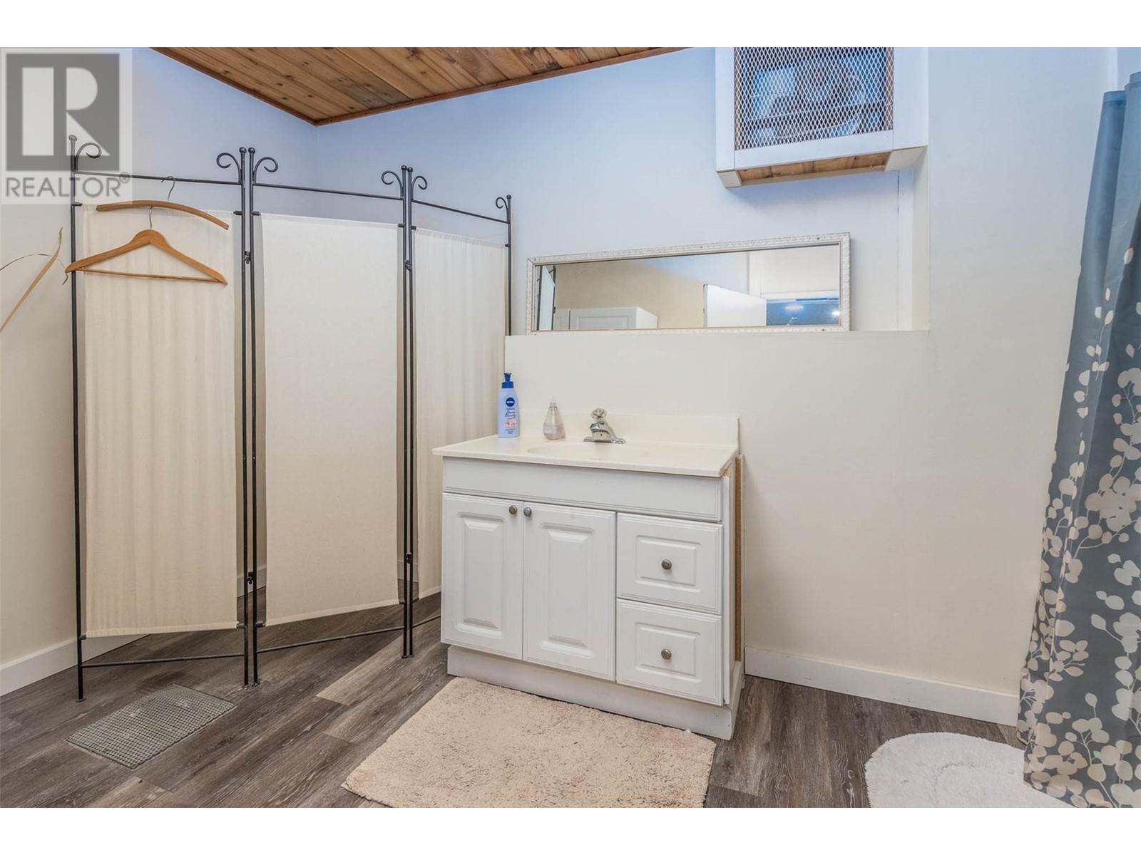 1065 Dilworth Road, Sorrento, British Columbia  V0E 2W1 - Photo 30 - 10346395