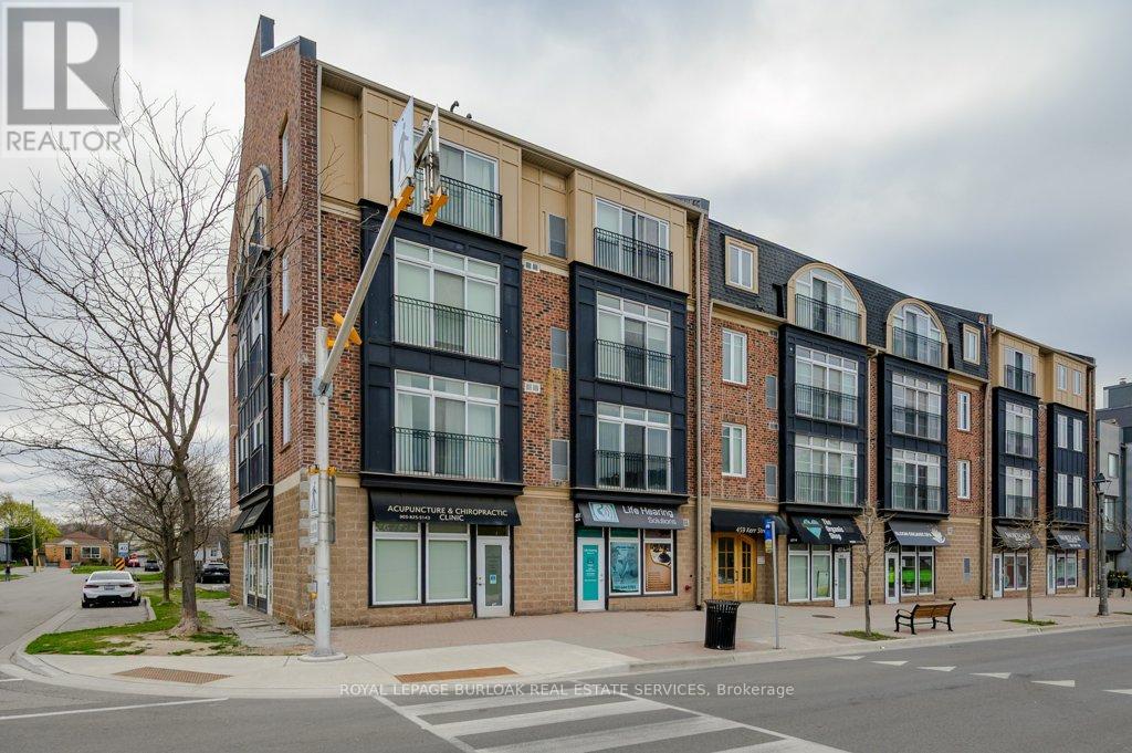 304 - 459 Kerr Street, Oakville, Ontario  L6K 3C2 - Photo 14 - W12125162