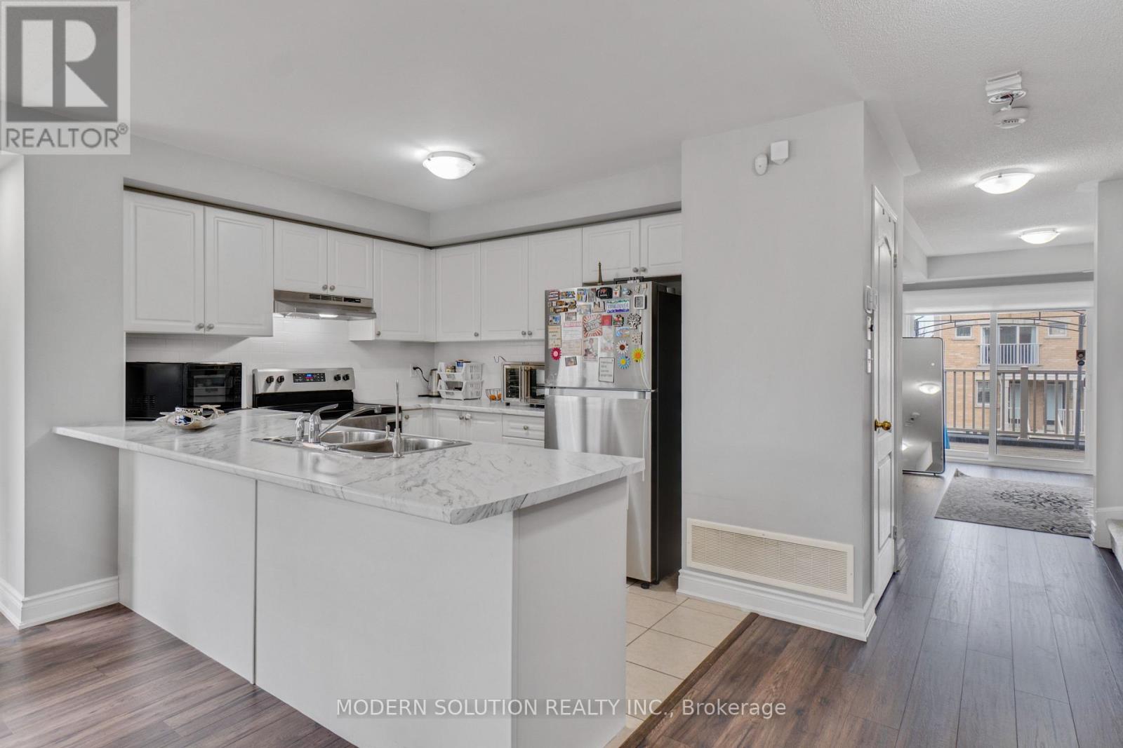 16 - 3355 Thomas Street, Mississauga, Ontario  L5M 0P7 - Photo 11 - W12125185