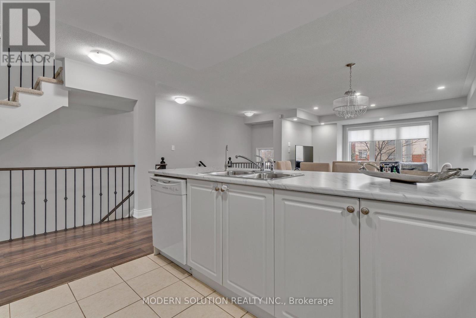 16 - 3355 Thomas Street, Mississauga, Ontario  L5M 0P7 - Photo 13 - W12125185