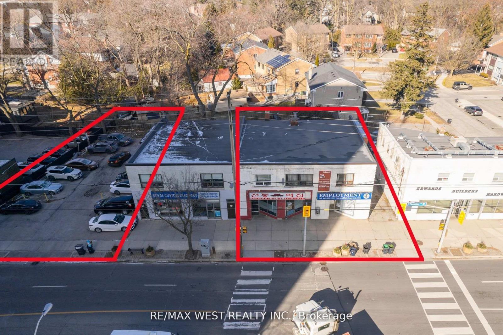 4990 Dundas Street W, Toronto, Ontario  M9A 1B8 - Photo 1 - W12125191