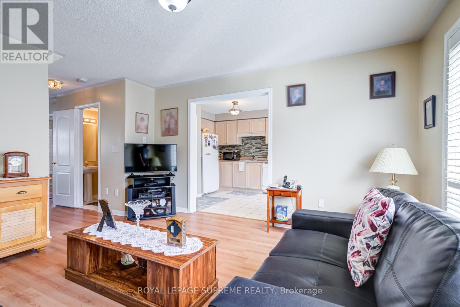 1063 Wallbrook Crescent, Milton, Ontario  L9T 5W4 - Photo 9 - W12125200