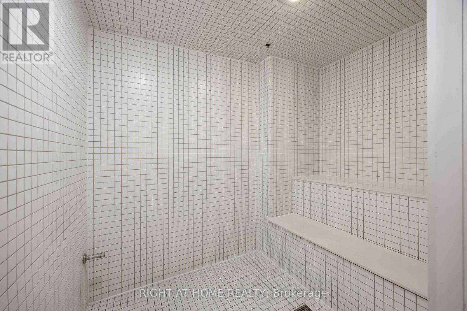 2205 - 90 Park Lawn Road, Toronto, Ontario  M8Y 0B6 - Photo 32 - W12115950