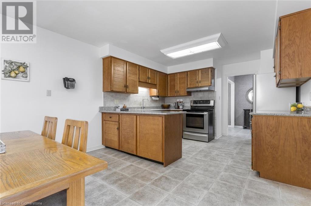 4043 Trapper Crescent, Mississauga, Ontario  L5L 3A7 - Photo 9 - 40724968