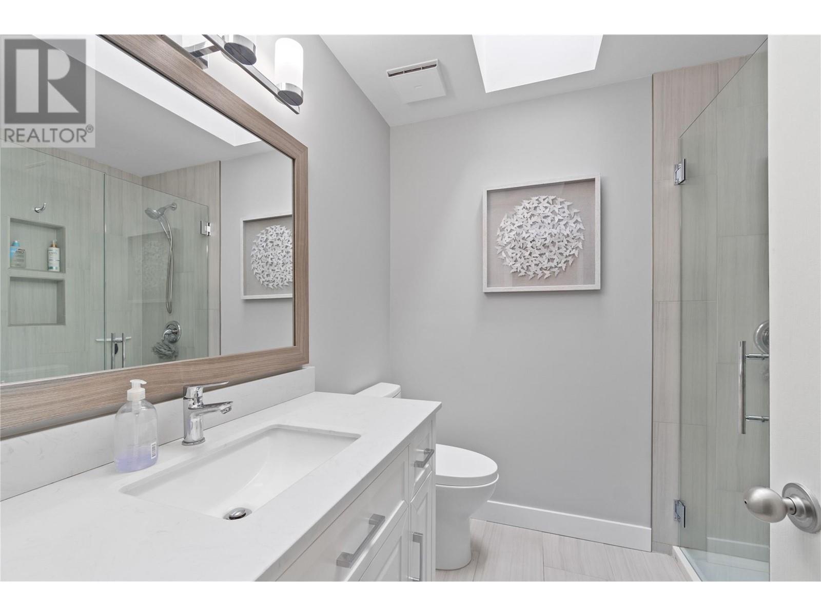 Property at 4771 16 Street NE image 4
