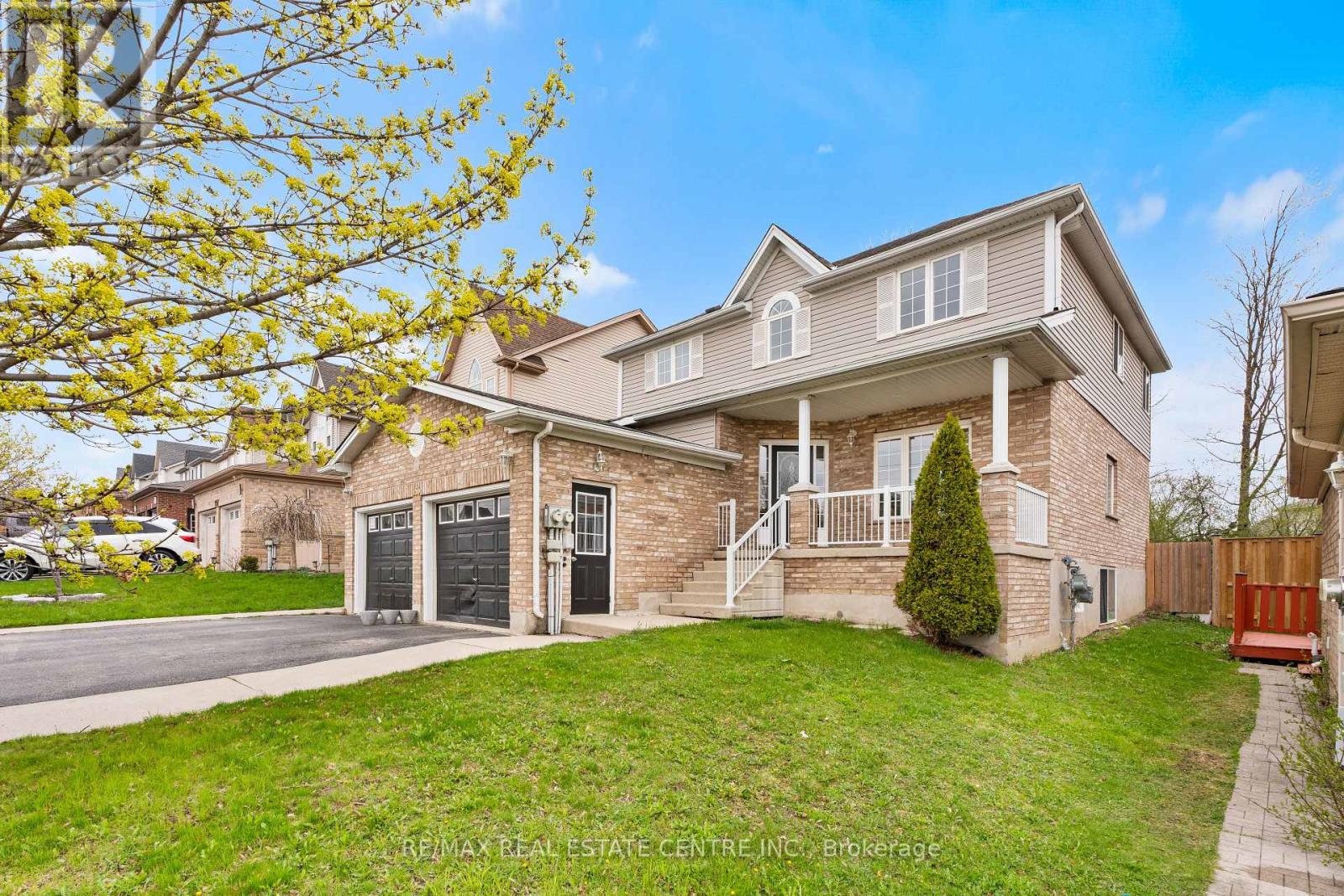 Property at 155 ELMIRA ROAD N image 3