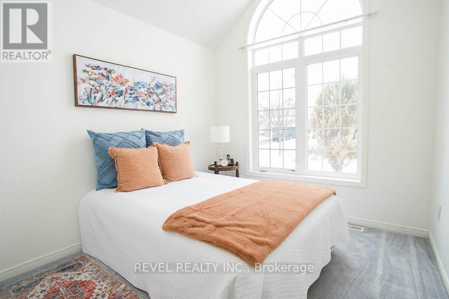 Property at 230 THOMAS AVENUE image 5