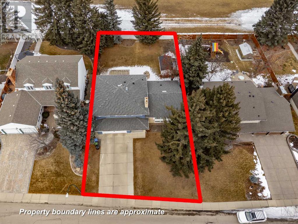Property at 6737 Livingstone Drive SW image 4