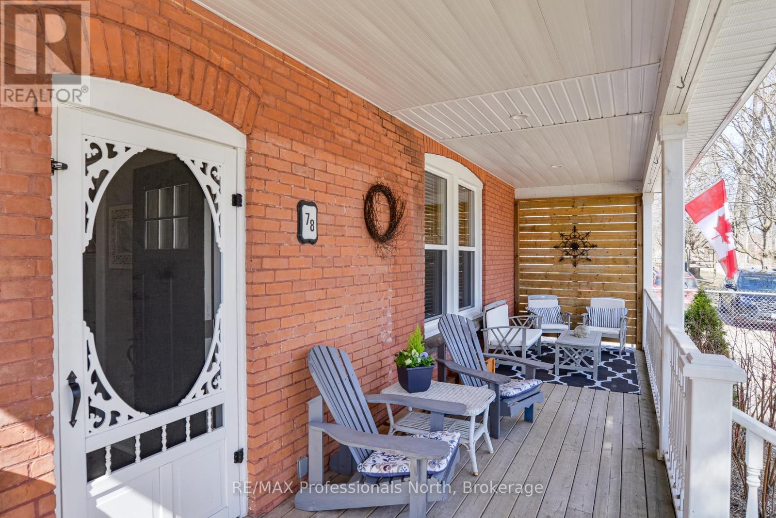 78 Mcmurray Street, Bracebridge, Ontario  P1L 2A1 - Photo 3 - X12125305